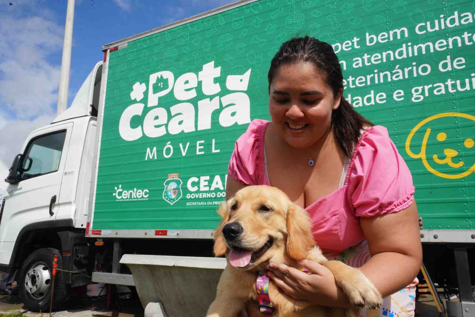 Atendimento veterinário gratuito do Governo do Ceará do Pet Ceará Móvel funciona neste feriado