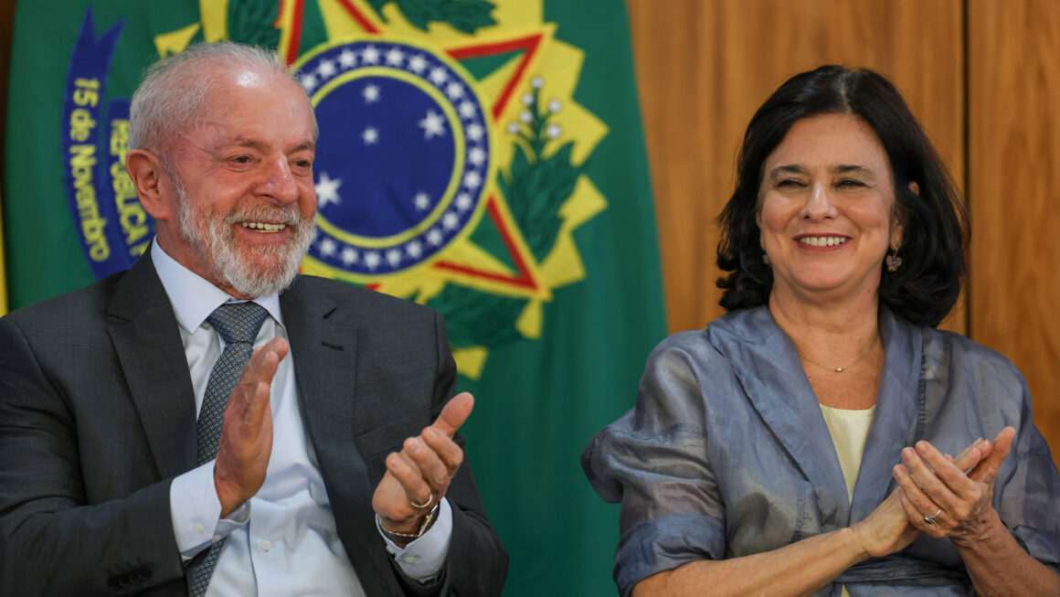 Lula anuncia vacina 100% nacional contra a dengue no SUS em 2026