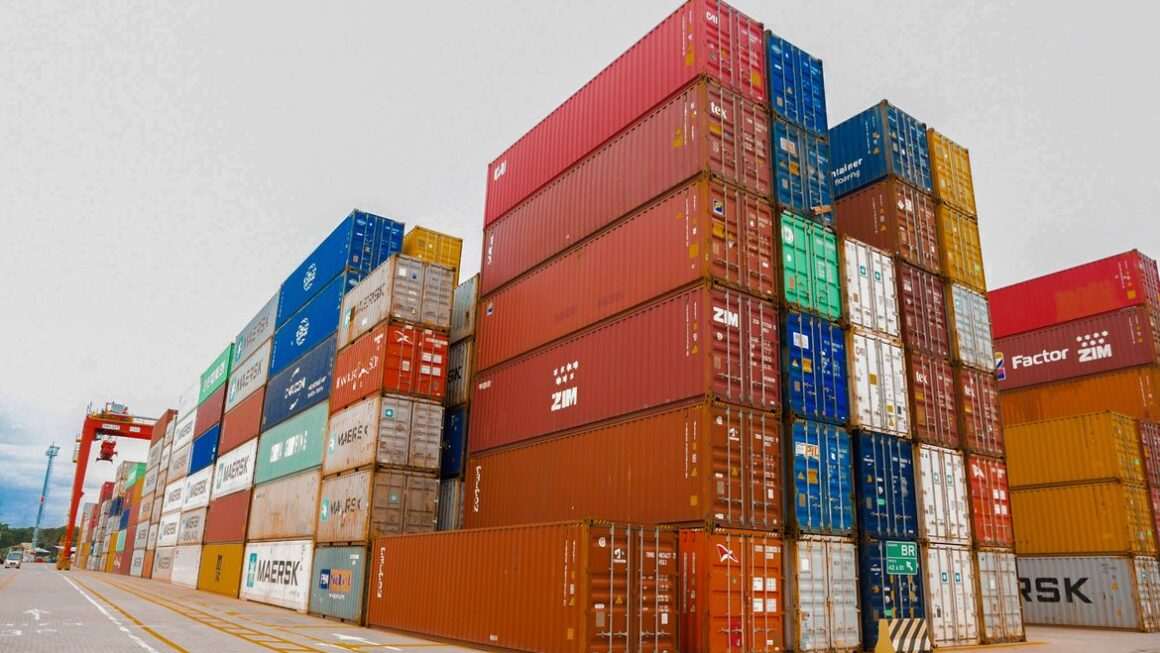 Balança comercial do Brasil tem superávit de US$ 8,15 bilhões em abril