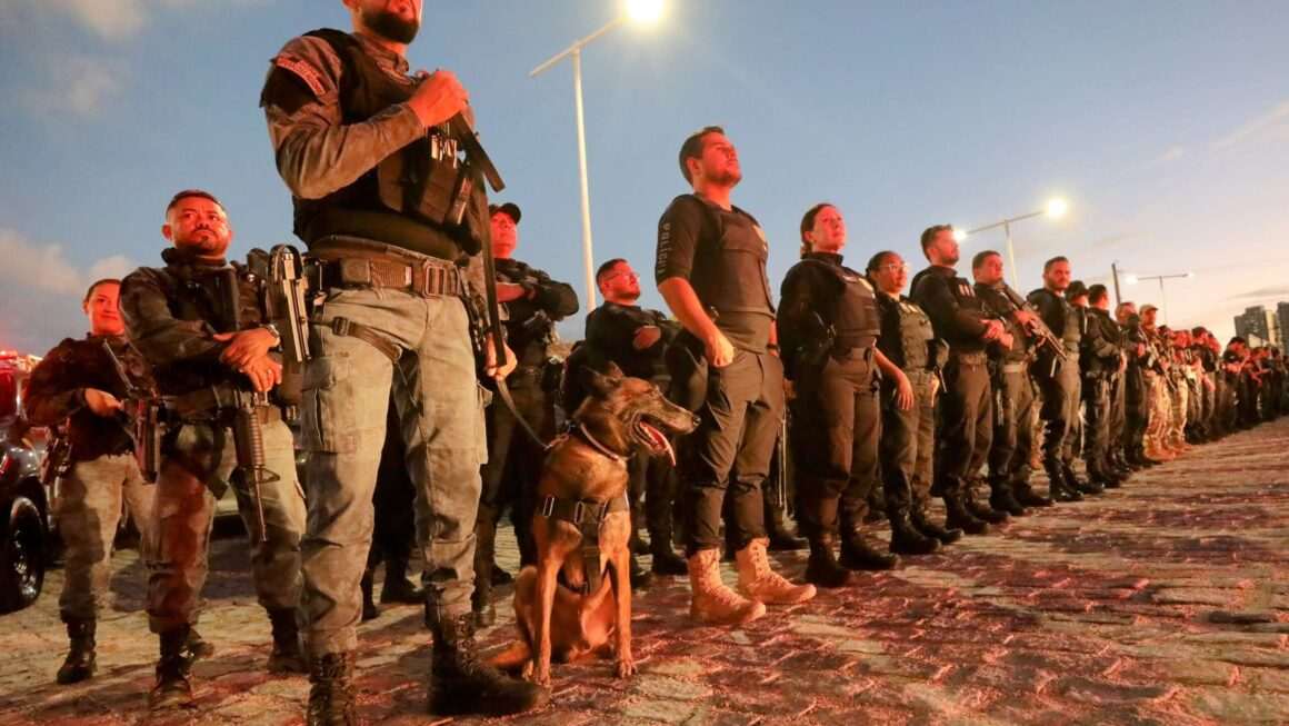 Segurança pública do Ceará é reforçada com mais de 1.860 policiais nas ruas durante operação na Capital e no interior