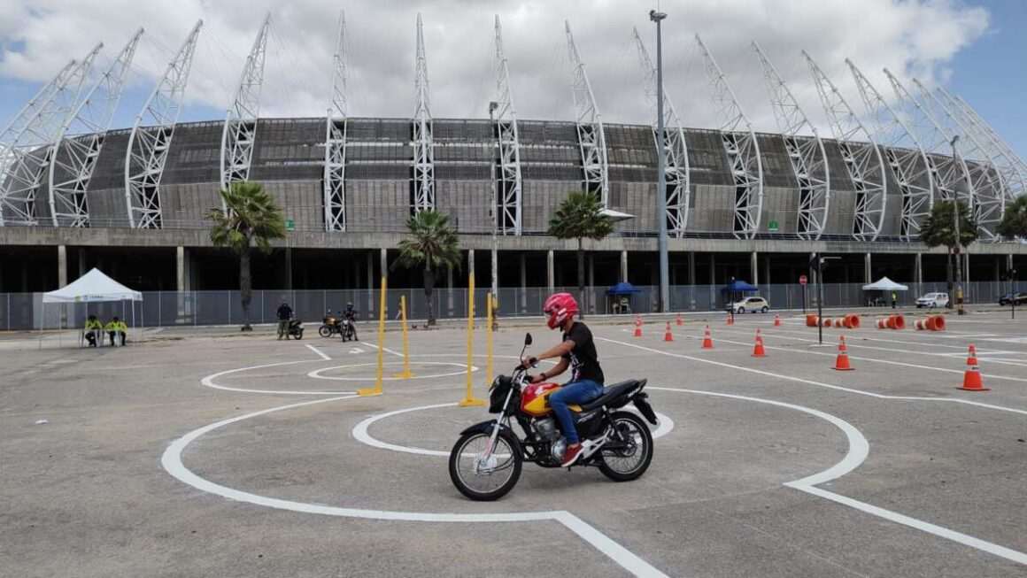 Arena Castelão terá redução de vagas no estacionamento nos próximos jogos