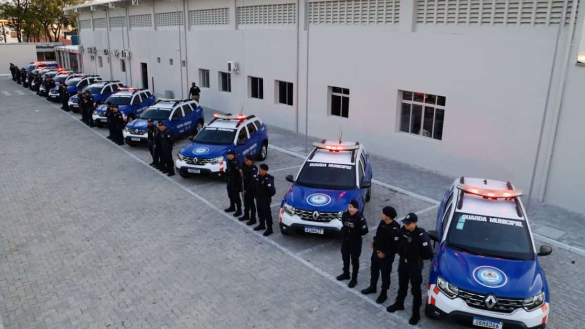 Guarda Comunitária Escolar de Fortaleza é lançada pelo Prefeito Evandro Leitão