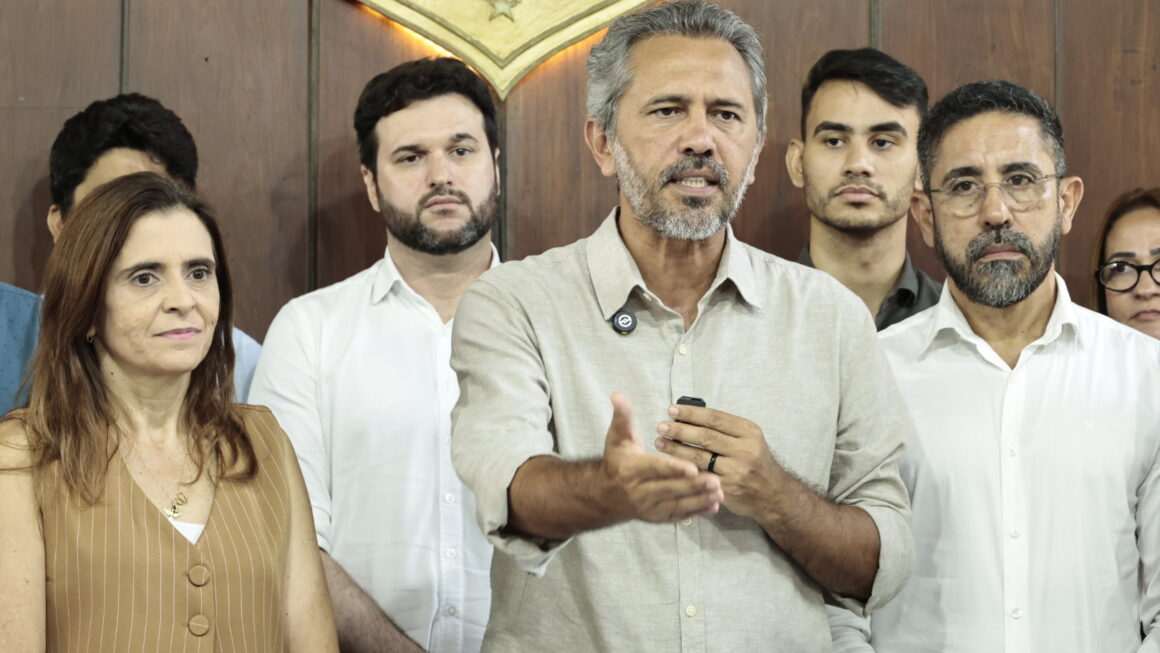 Governador do Ceará Elmano de Freitas autoriza concurso com 2 MIL vagas para professores