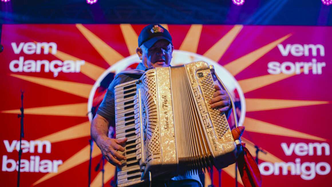 FORRÓ, BREGA E ROCK: O FIM DE SEMANA VAI PEGAR FOGO NA ESTAÇÃO DAS ARTES!
