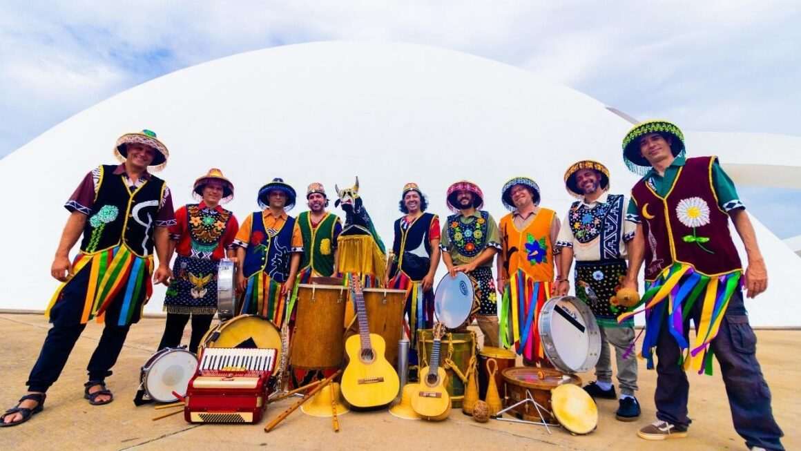 PÉ DE CERRADO INCENDEIA FORTALEZA COM TURNÊ NACIONAL