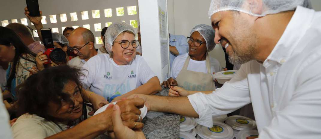 CEARÁ DERRUBA A EXTREMA POBREZA: MAIS DE 400 MIL SAEM DO MAPA DA MISÉRIA EM 3 ANOS