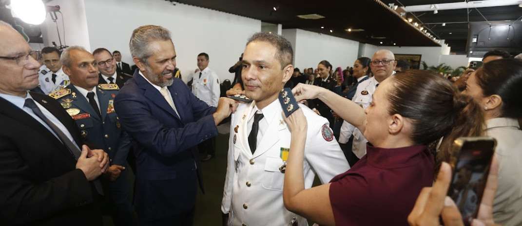 GOVERNO DO CEARÁ REFORÇA O COMANDO DA SEGURANÇA E PROMOVE MAIS 15 CORONÉIS
