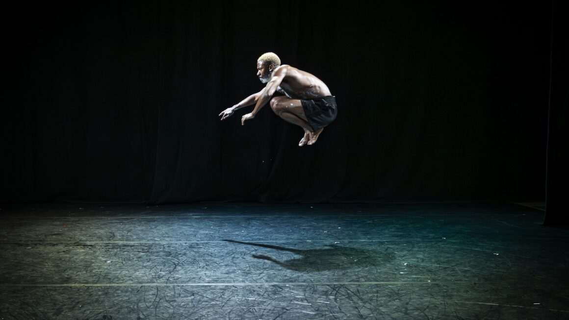 10ª Bienal Internacional de Dança De Par em Par promete movimentar a cena cultural com programação especial